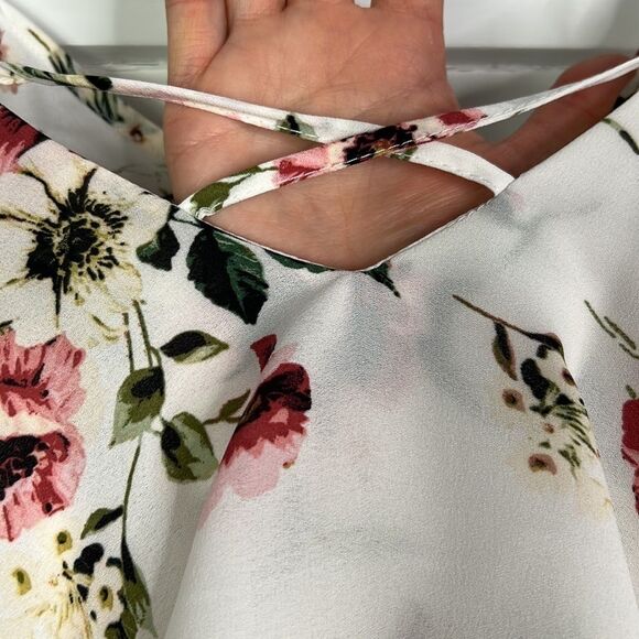 NWT Trixxi Floral and Striped Romper from Francesca’s Size Small - Picture 5 of 13